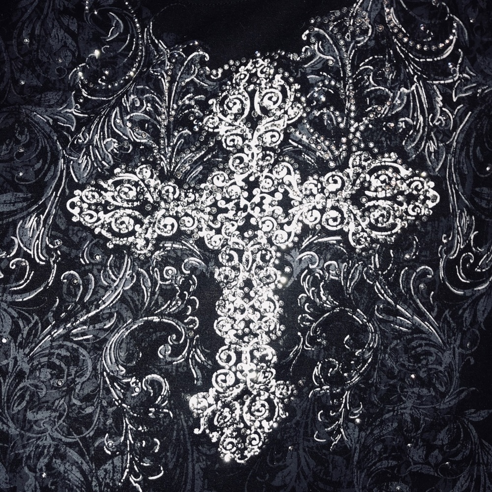 🎉🎉3/$20 BUNDlE BLACK BLING LACE  LONG SLEEVE T